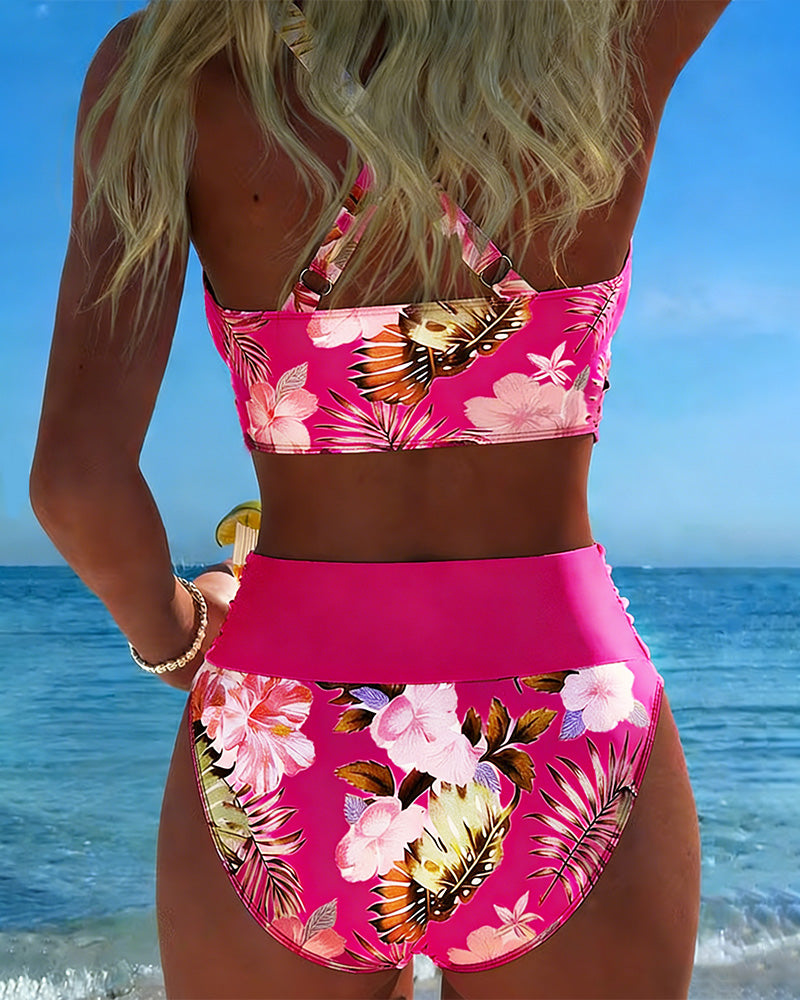 Bikini with contrasting floral print and slit