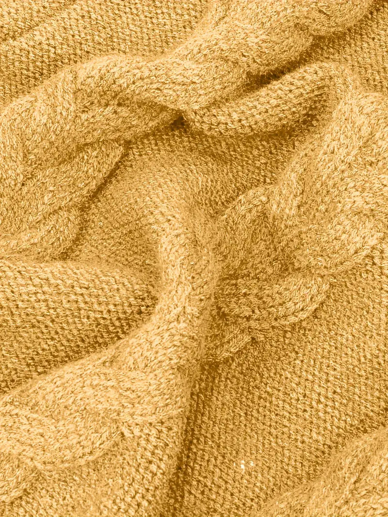 Valéria | Long Winter Cable-Knit Sweater