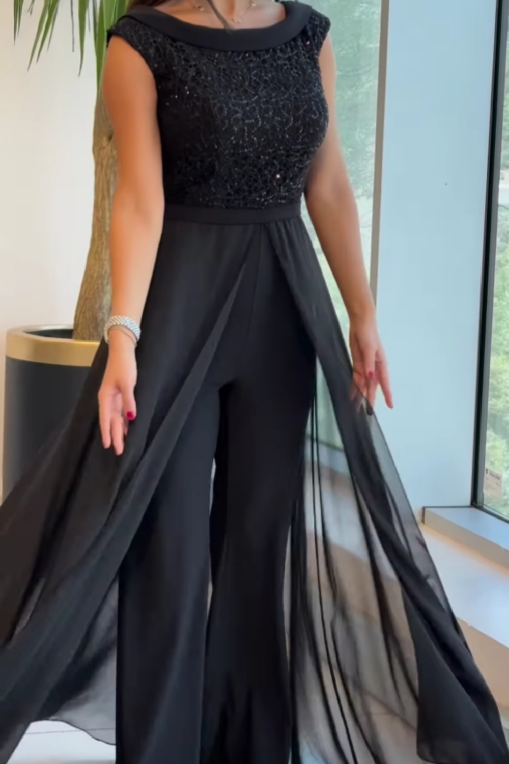 Mara – Ärmelloser eleganter Jumpsuit