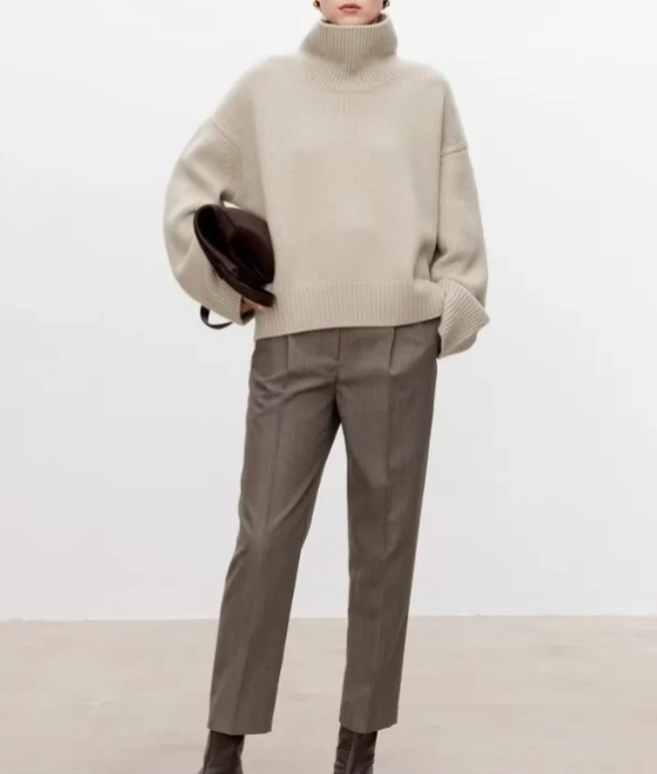 Eliana - Sweater With Turtleneck