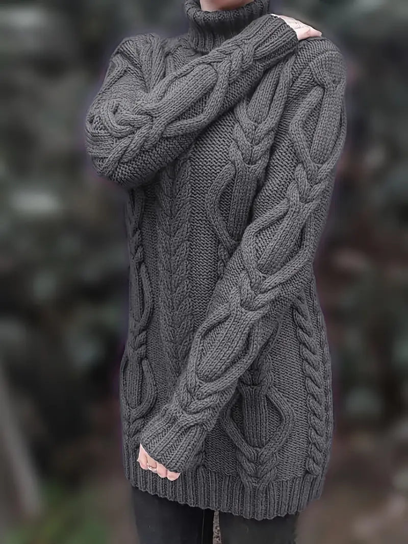 Valéria | Long Winter Cable-Knit Sweater