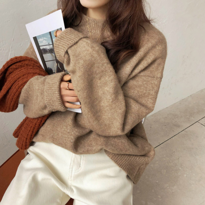Miola | Casual Round Neck Sweater with Relaxed One Size Cut for Women