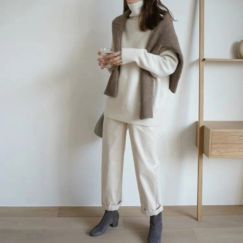Mira - Turtleneck Sweater