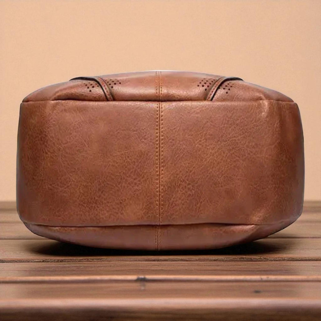 Minerva Classic Shoulder Bag