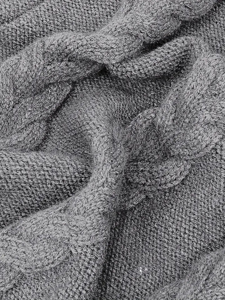Valéria | Long Winter Cable-Knit Sweater