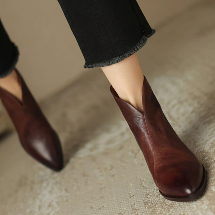 Embier | Elegant Boots with Refined Design and Soft Comfort for Women