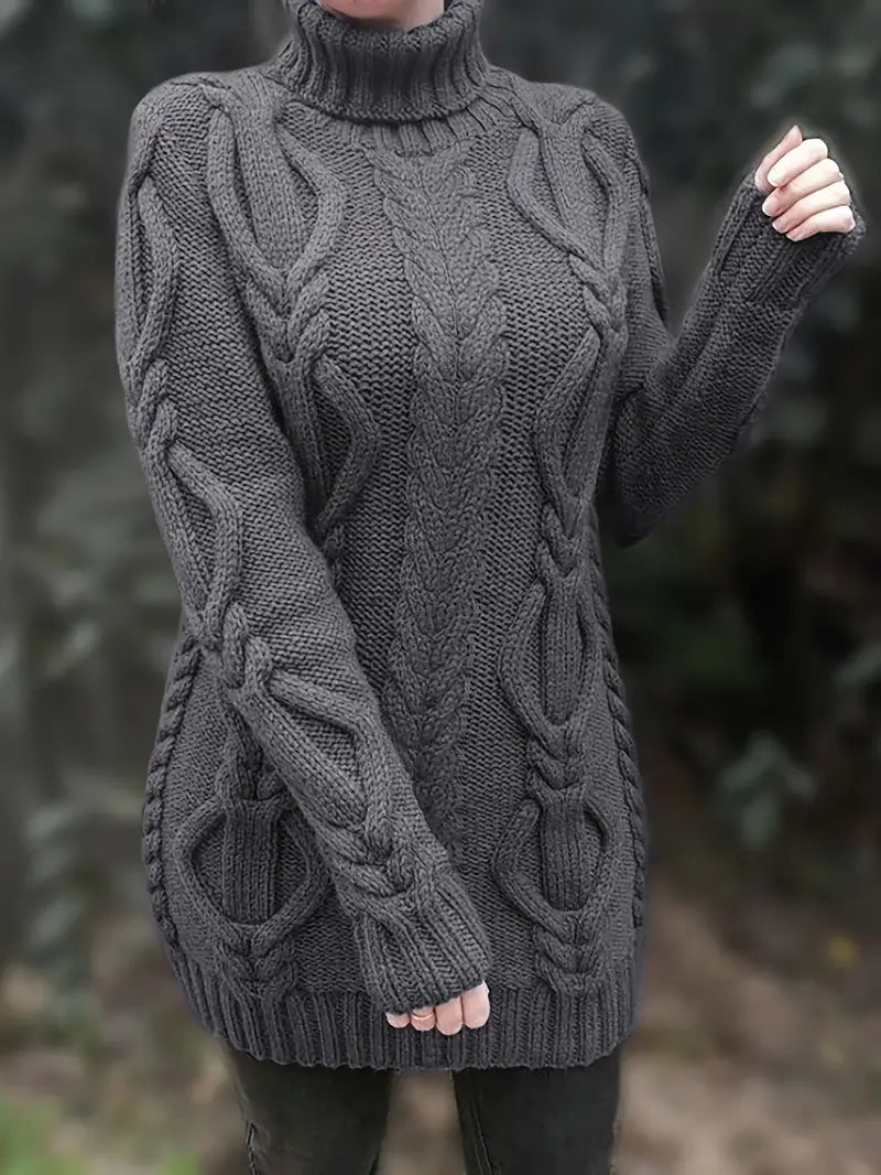 Valéria | Long Winter Cable-Knit Sweater