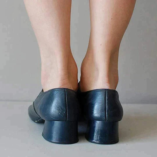 Chic orthopedic leather sandals