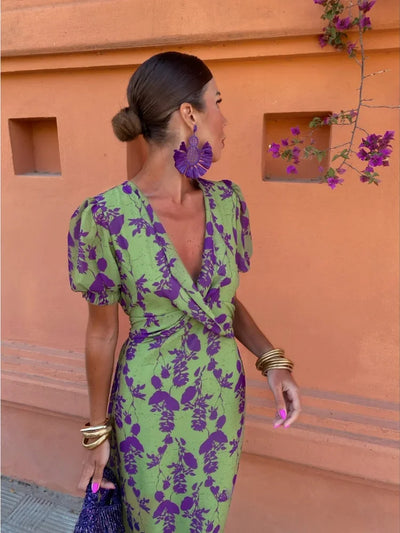 Lucinda - Boho V-Neck Floral Pleated Dress