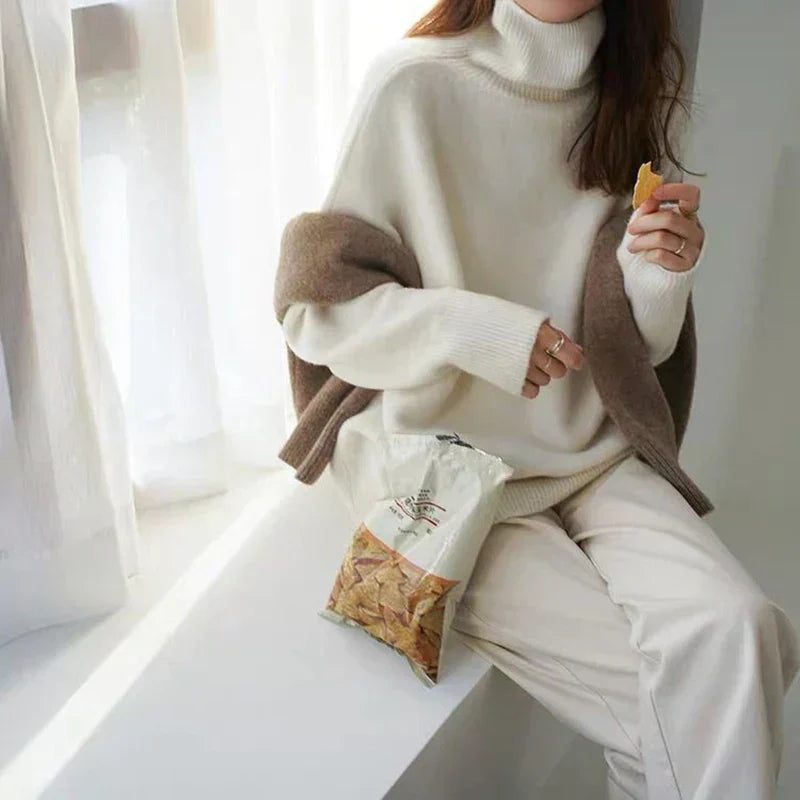 Mira - Turtleneck Sweater