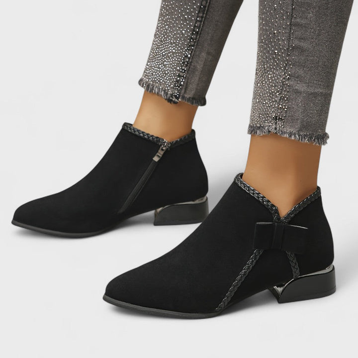 Modern Knit Boots for Everyday Style