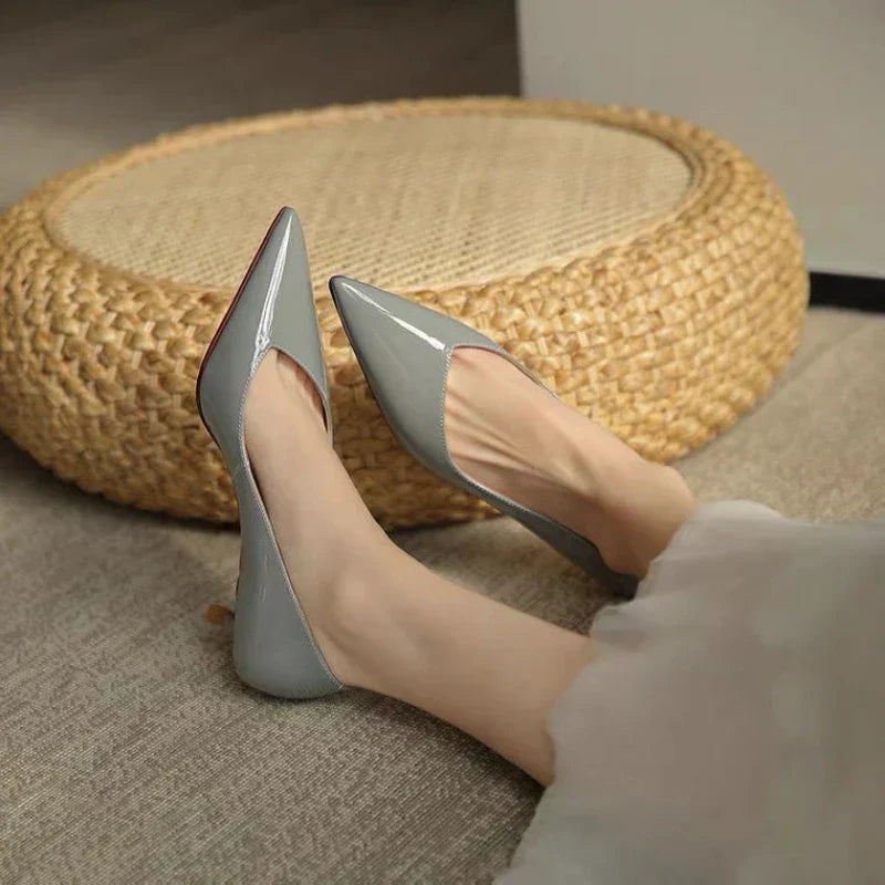 Liona - Elegant Pumps