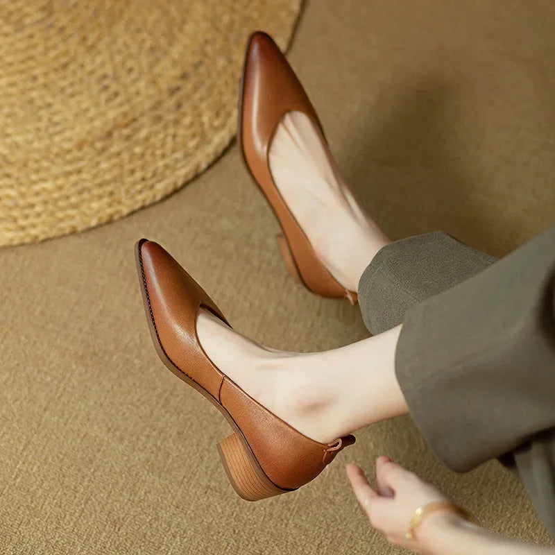 Helen - Classic Pumps