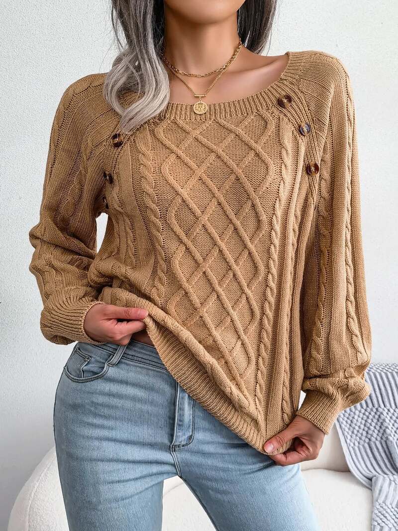 Léonie | Cable-Knit Sweater with Decorative Buttons