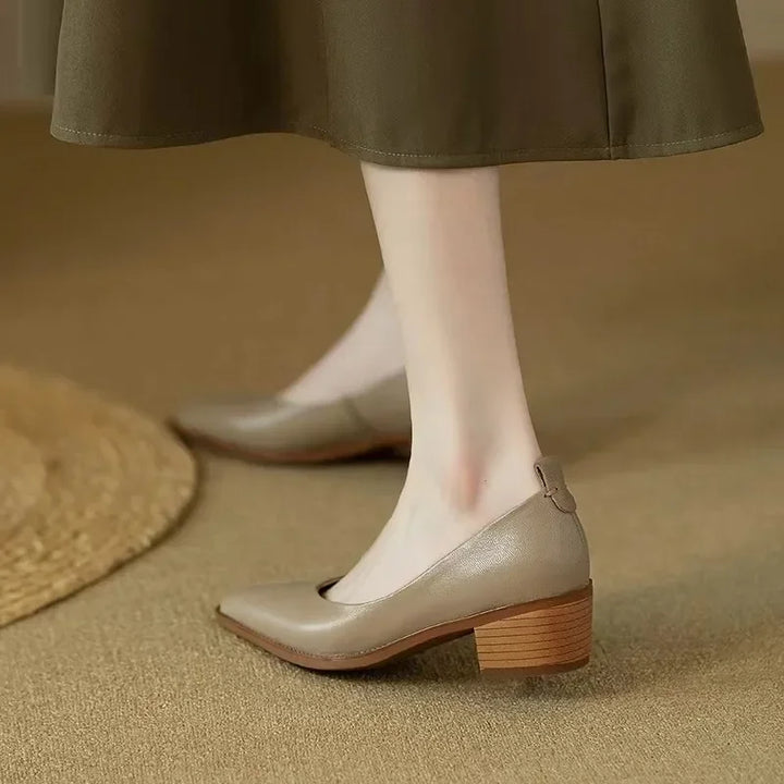 Helen - Classic Pumps