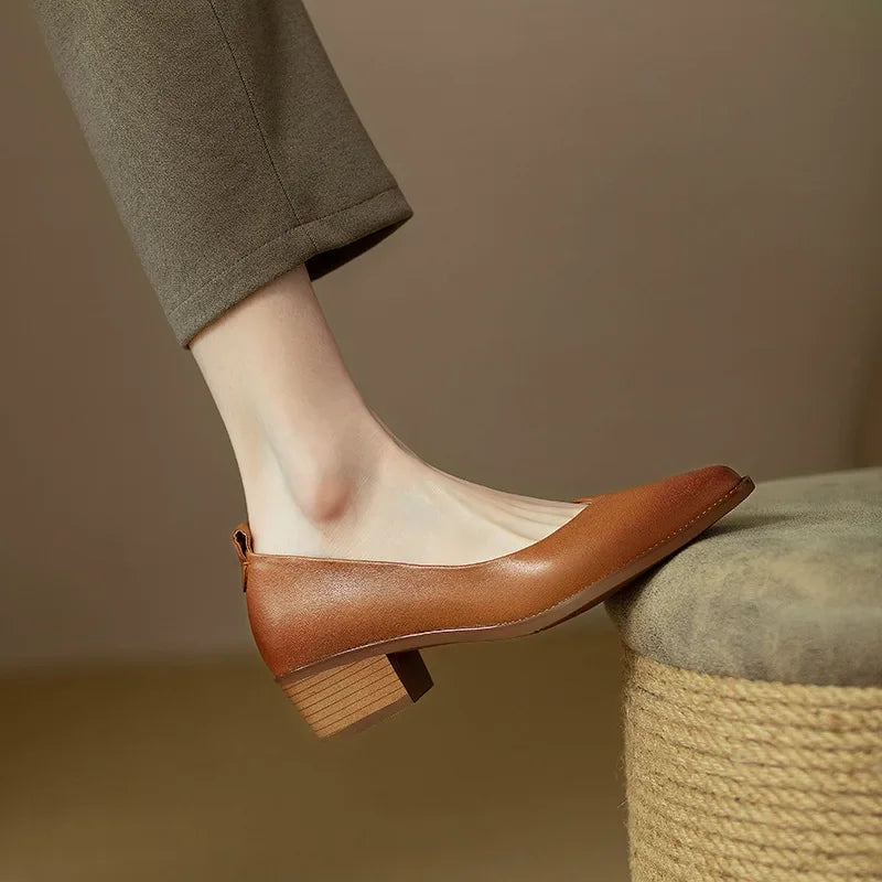 Helen - Classic Pumps