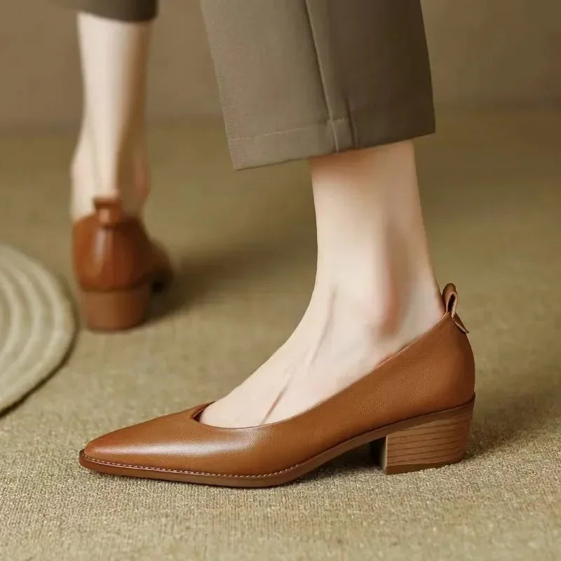Helen - Classic Pumps