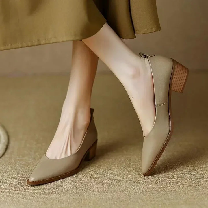 Helen - Classic Pumps