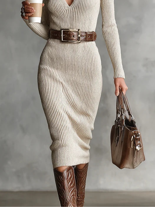 Valeriea - Chic Fitted Midi Dress