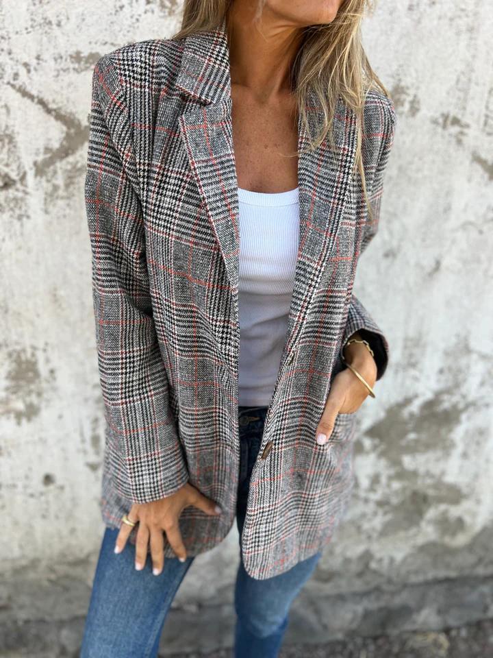 Yara | Tailored Blazer with Timeless Lapel Collar for Women
