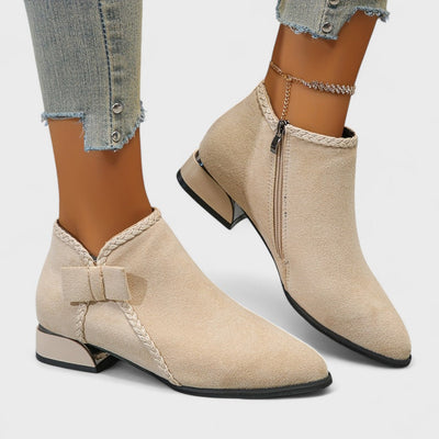 Modern Knit Boots for Everyday Style