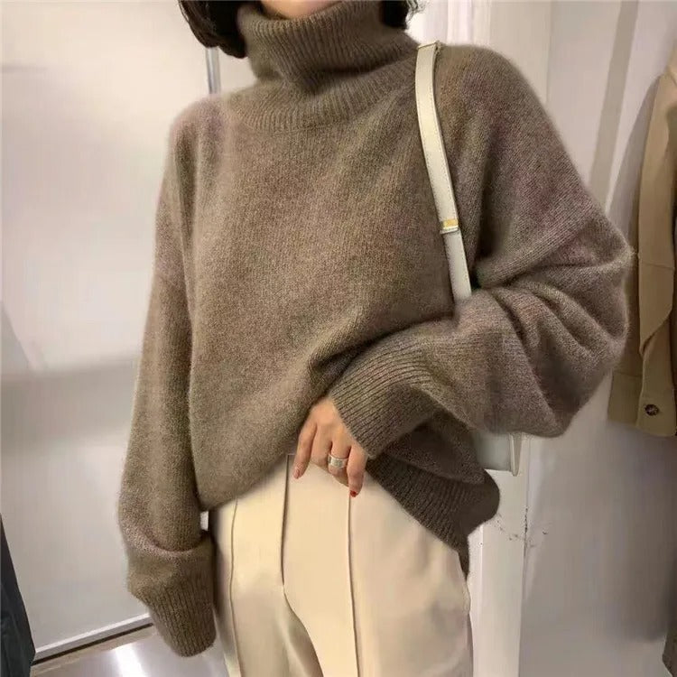 Mira - Turtleneck Sweater