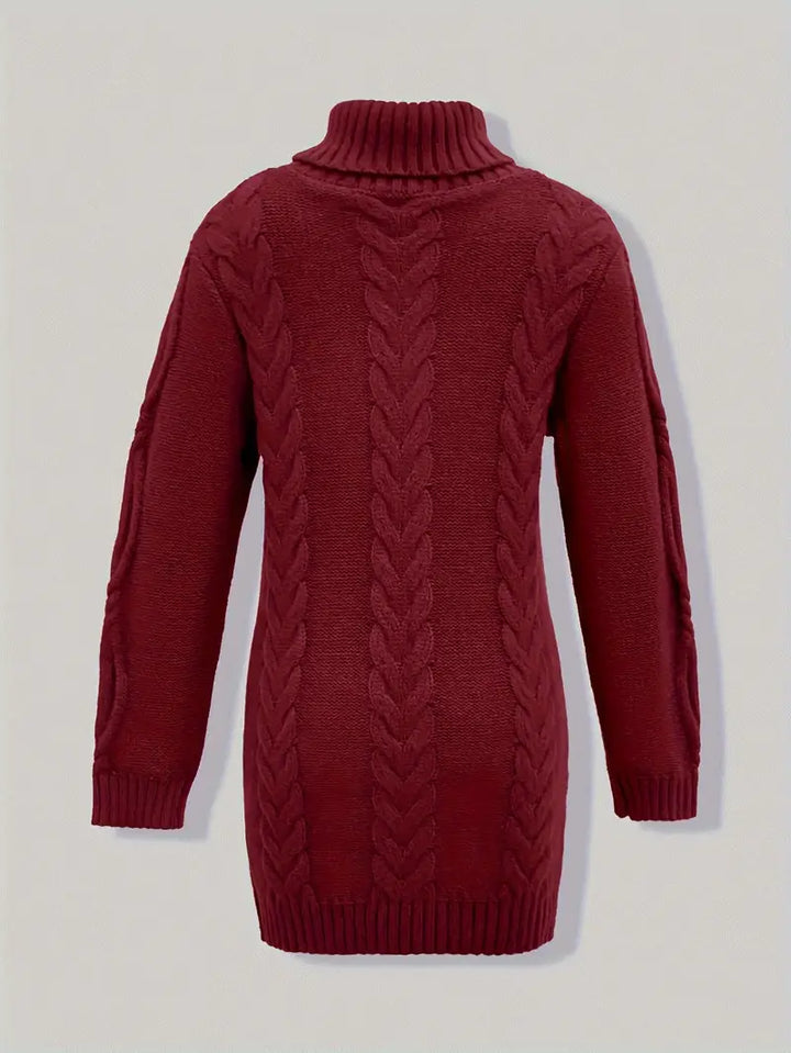 Valéria | Long Winter Cable-Knit Sweater