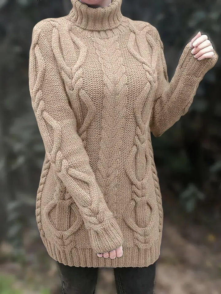Valéria | Long Winter Cable-Knit Sweater