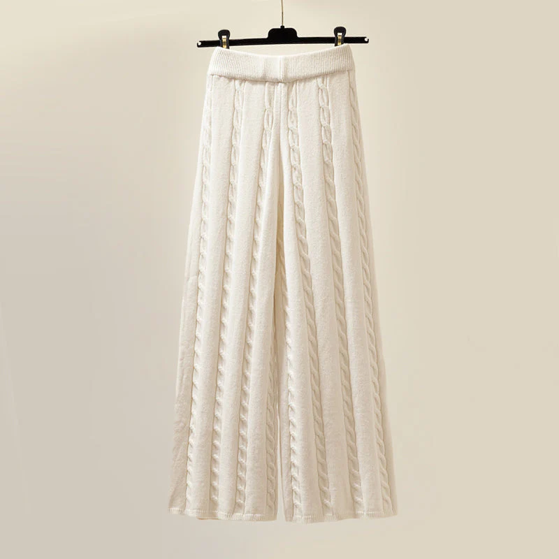 Nia | Luxe Three Piece Knitwear Set with Layered Design for Women
