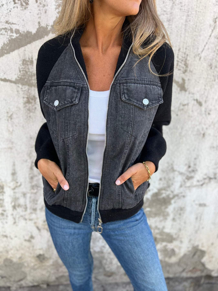 Zoe | Classic Denim Jacket with Relaxed Fit and Button Front for Women
