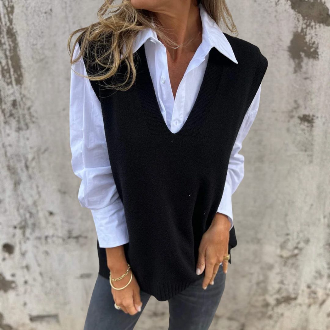 Sigrid | Oversized Ribbed Knit Vest with Deep V-Neck for Women