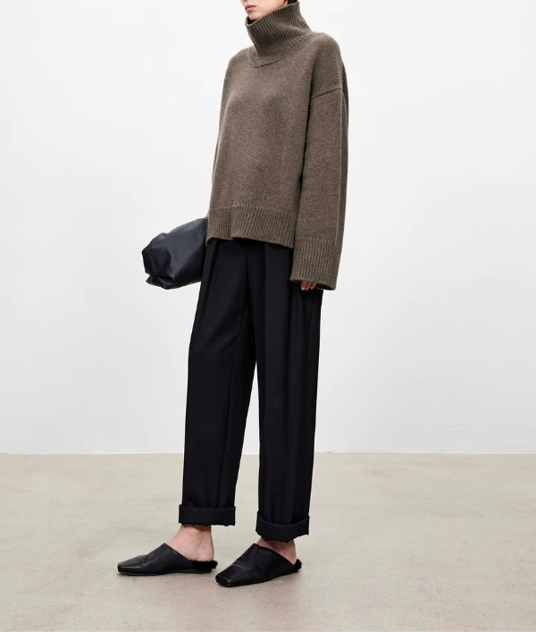 Eliana - Sweater With Turtleneck